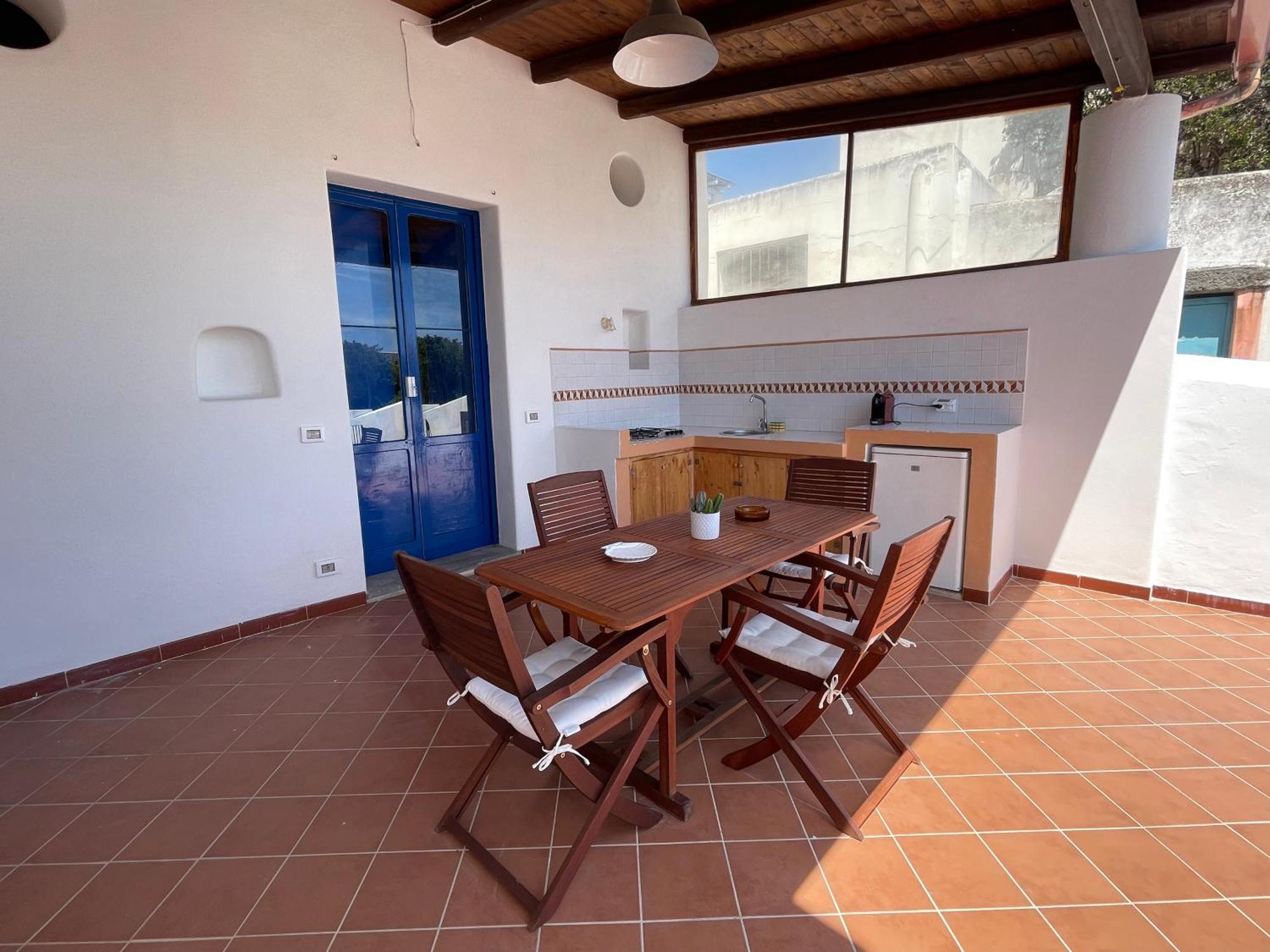Villa Margherita - Appartamenti A Due Passi Dal Corso Di Santa Marina Salina A 100 Mt Dalla Spiaggia ภายนอก รูปภาพ