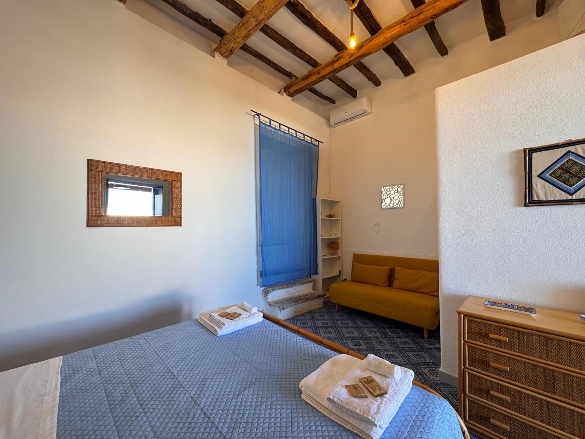 Villa Margherita - Appartamenti A Due Passi Dal Corso Di Santa Marina Salina A 100 Mt Dalla Spiaggia ภายนอก รูปภาพ