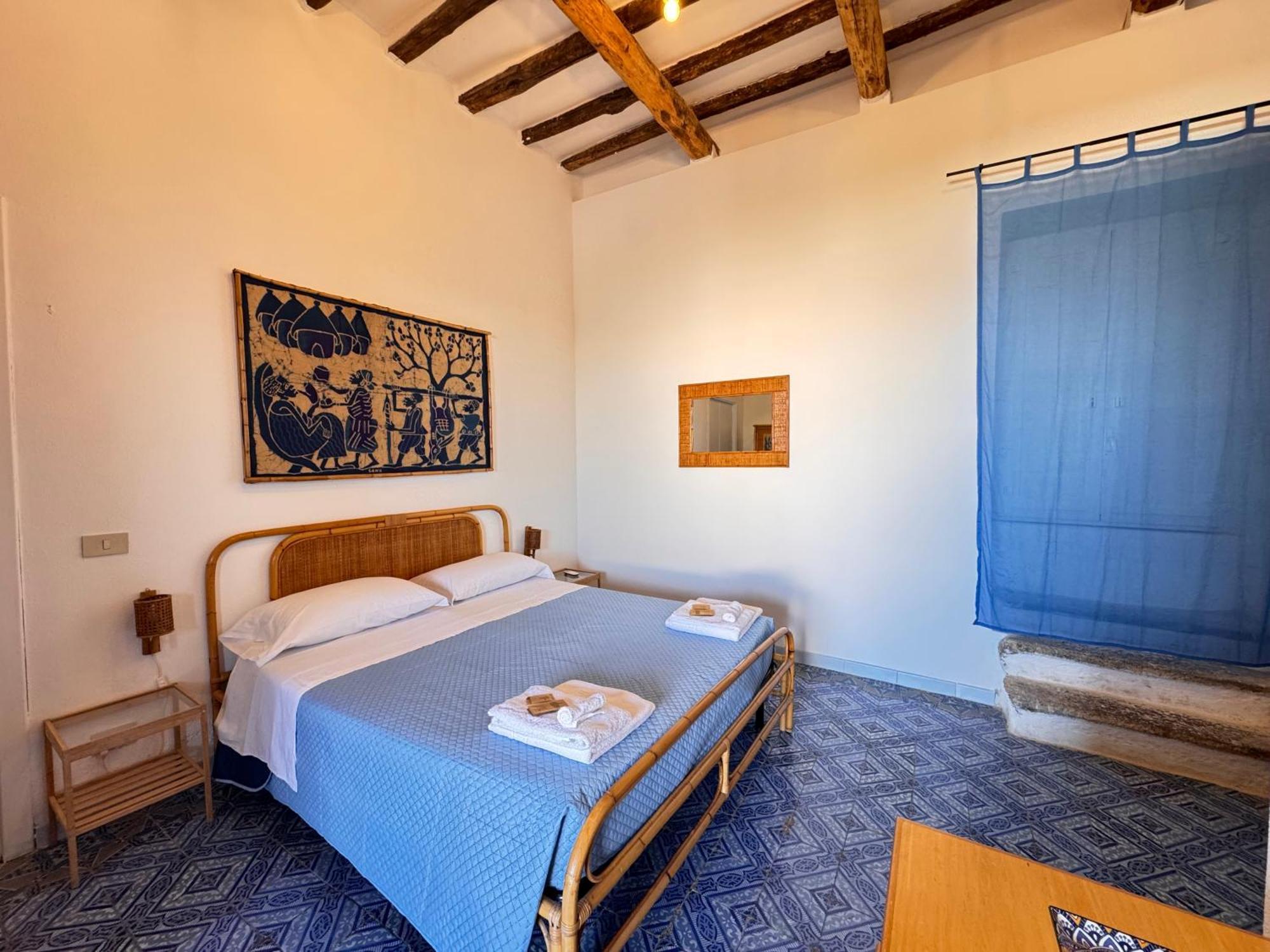 Villa Margherita - Appartamenti A Due Passi Dal Corso Di Santa Marina Salina A 100 Mt Dalla Spiaggia ภายนอก รูปภาพ